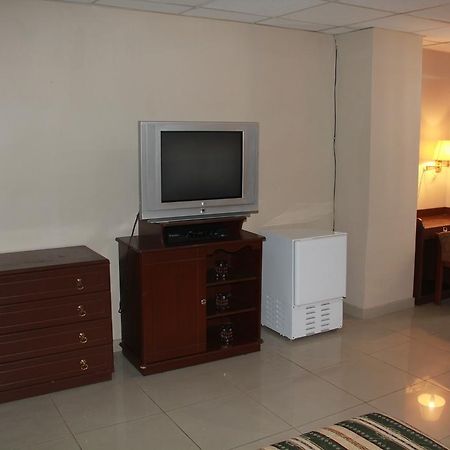 גוויאקיל Hotel La Torre מראה חיצוני תמונה