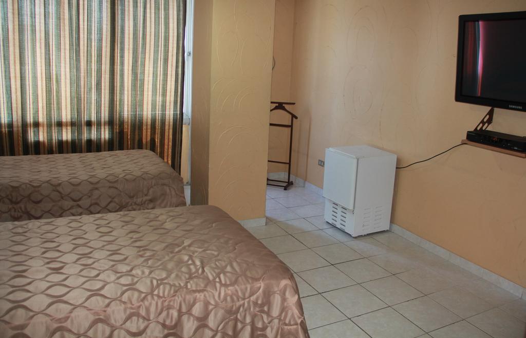 גוויאקיל Hotel La Torre חדר תמונה