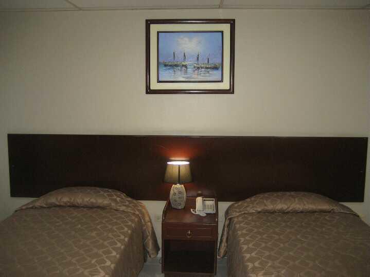 גוויאקיל Hotel La Torre מראה חיצוני תמונה